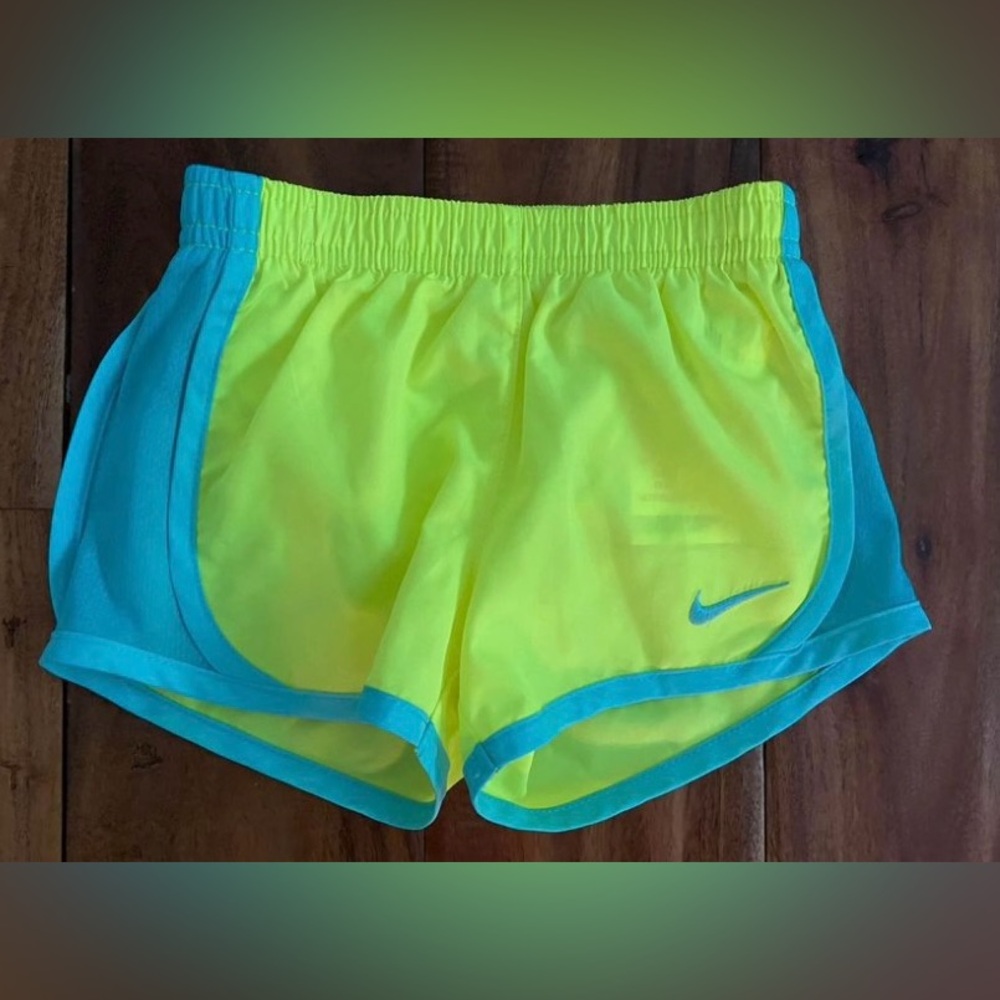 Nike Baby Toddler Girl’s Dri Fit Shorts Size 24 Months